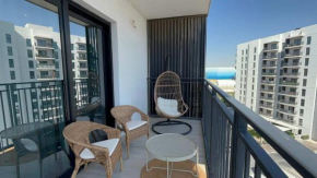 Modern Stay in Yas Island Prime location
